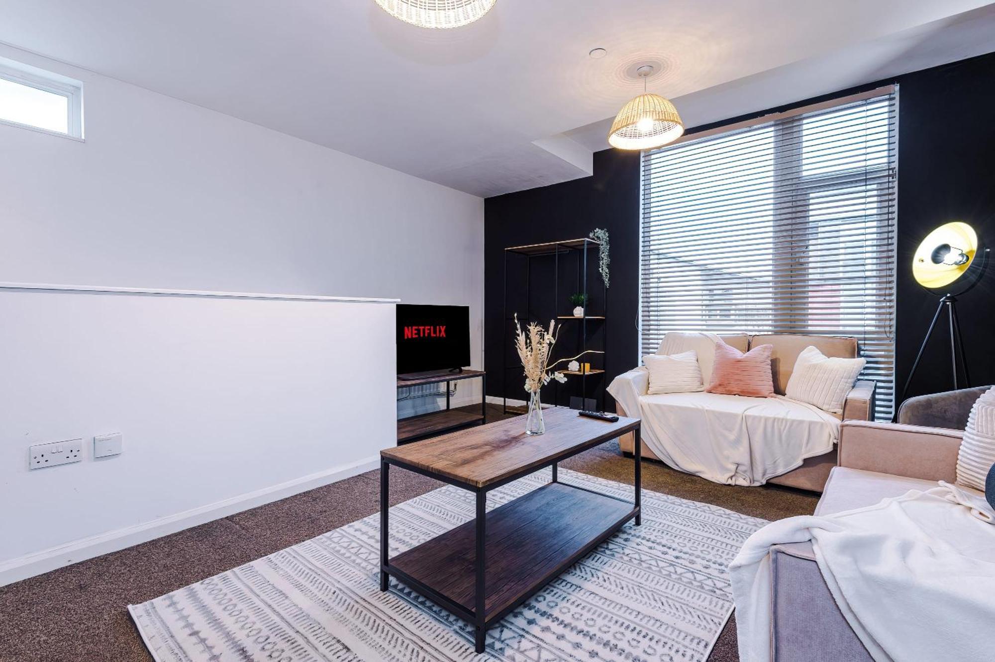 マンチェスター Rest&Recharge At A Spacious Townhouse By The Etihadヴィラ エクステリア 写真