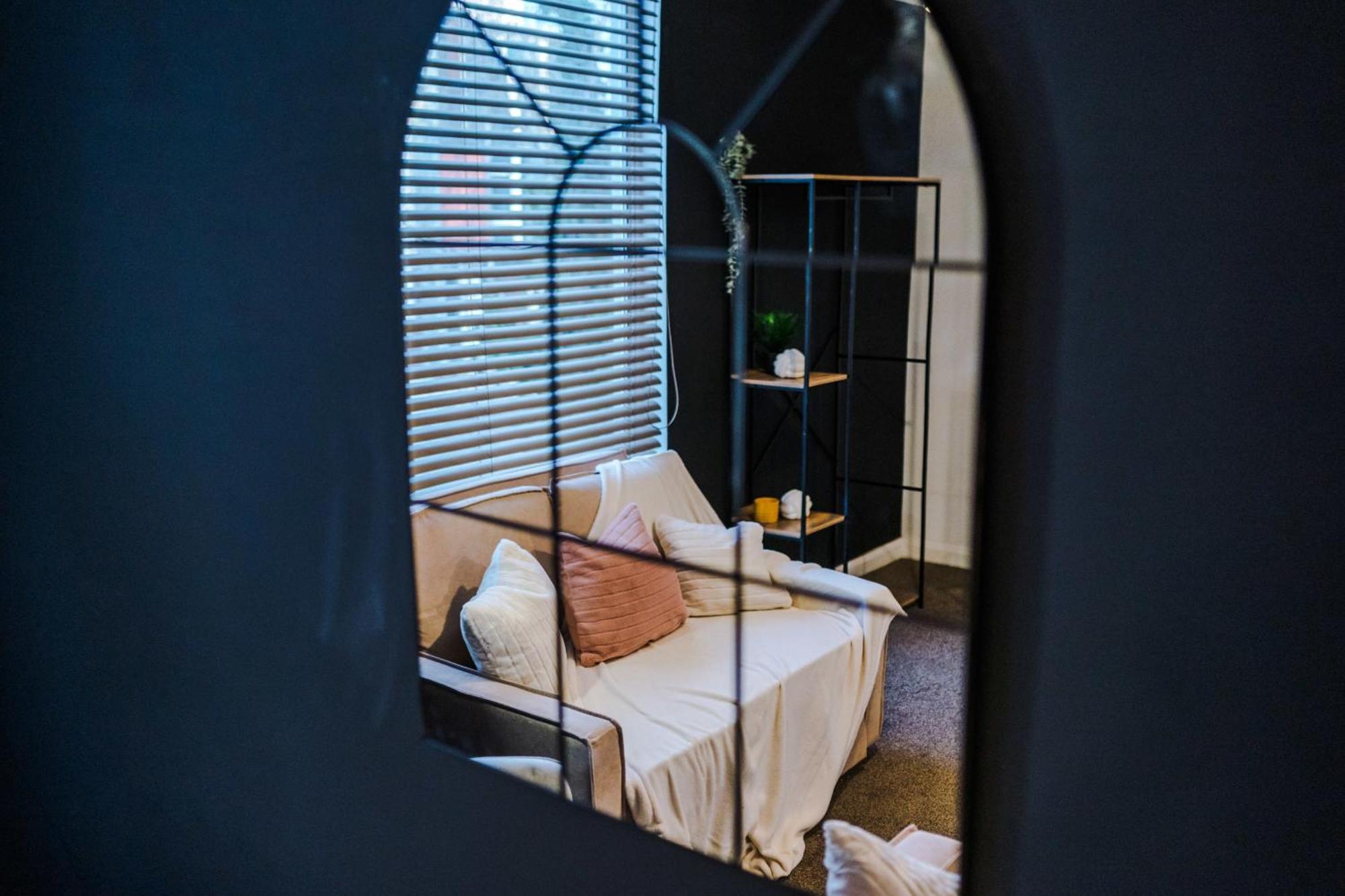 マンチェスター Rest&Recharge At A Spacious Townhouse By The Etihadヴィラ エクステリア 写真